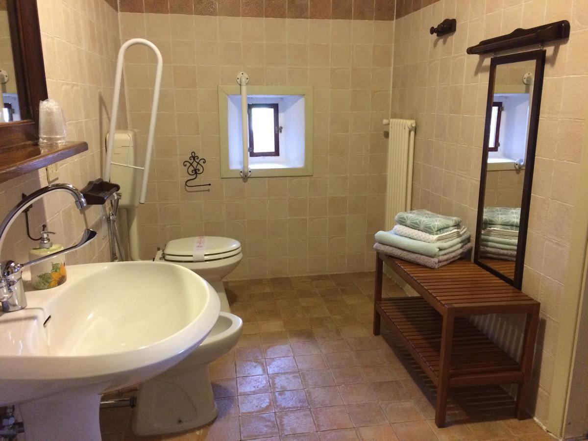 Agriturismo Il Pettirosso Guest House Forli Ngoại thất bức ảnh